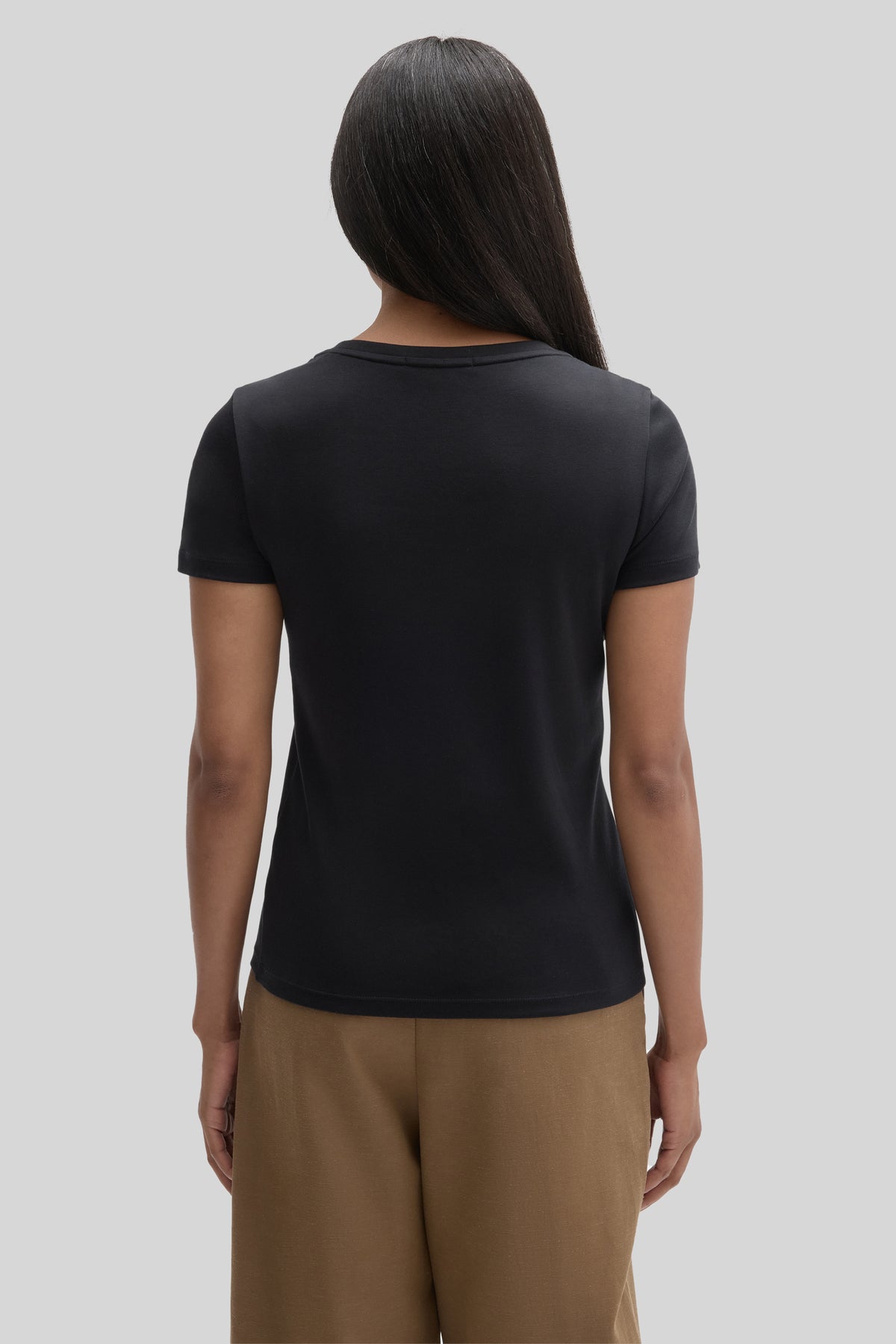 The Barakett Women's V Tee