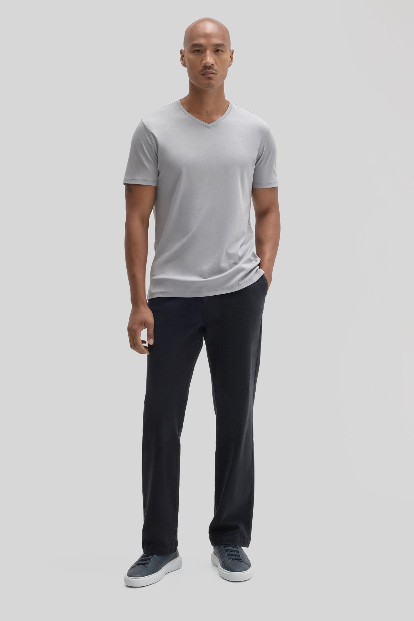 Le t-shirt Barakett col V