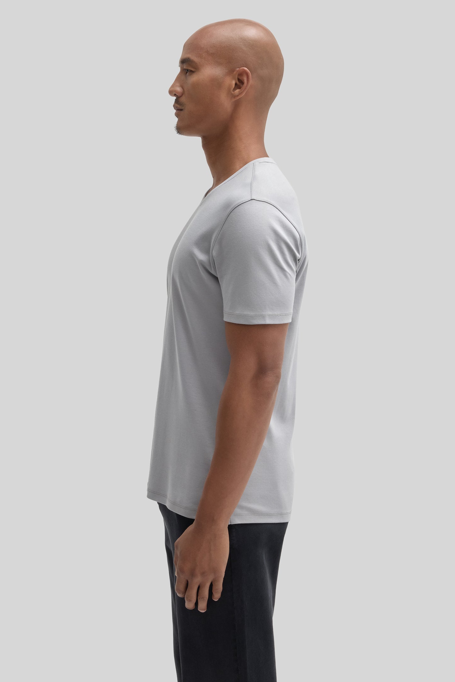 Le t-shirt Barakett col V