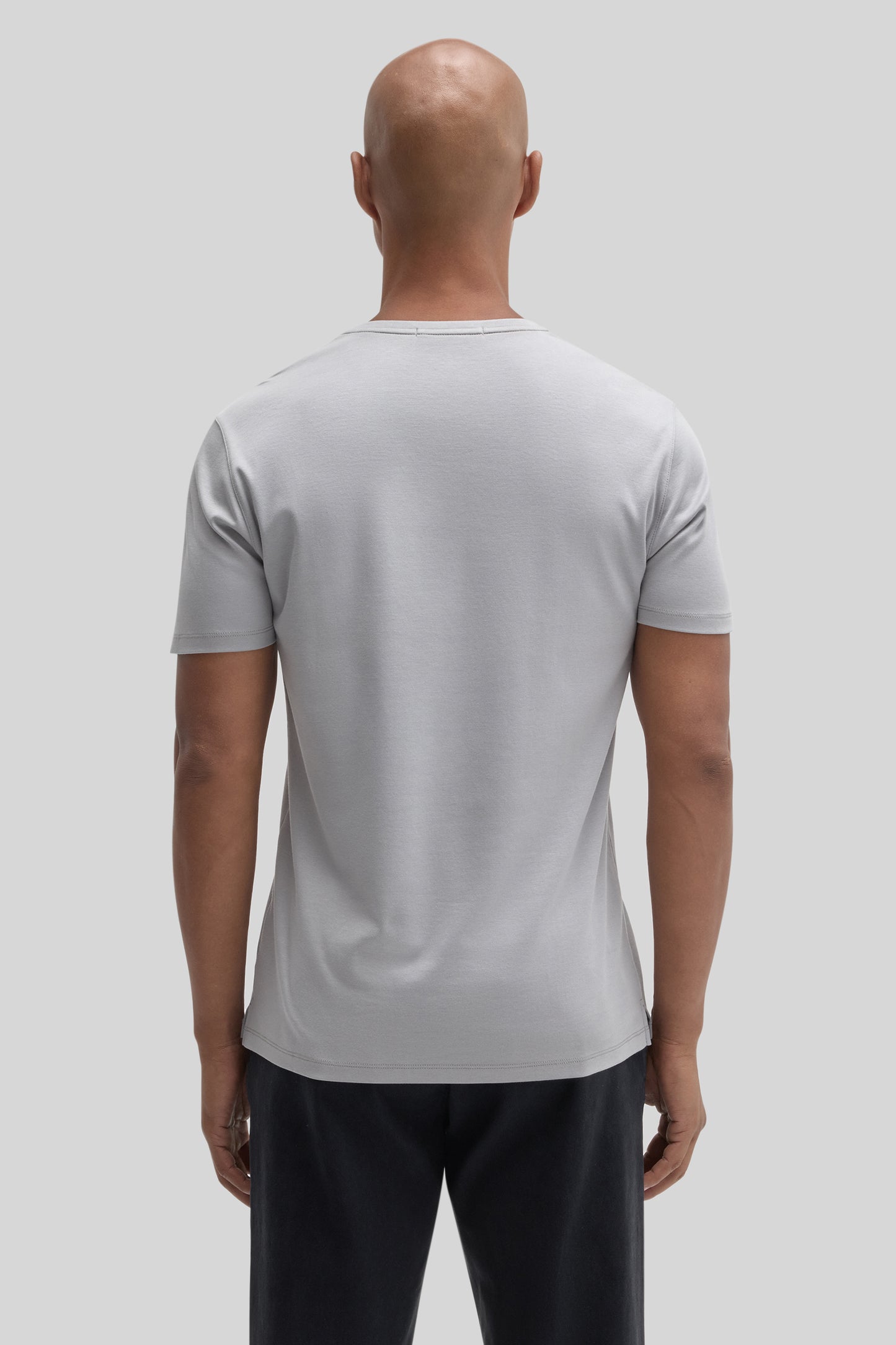 Le t-shirt Barakett col V