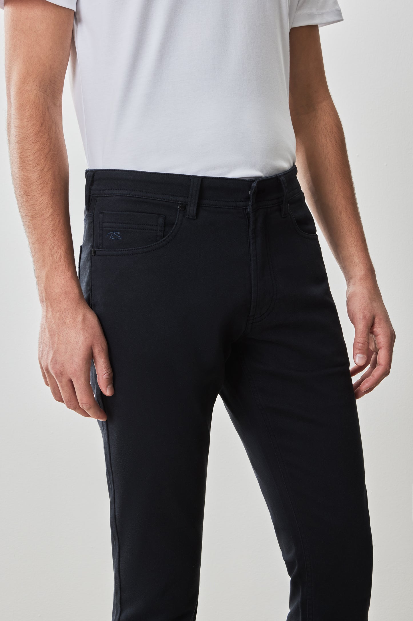 Pantalon linéaire à 5 poches