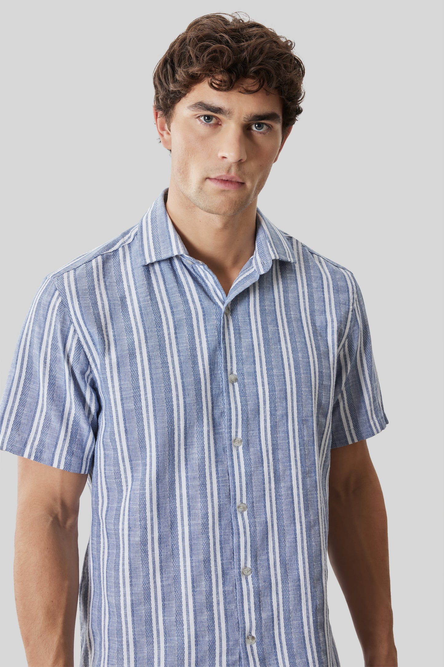 Daiki Short Sleeve Shirt