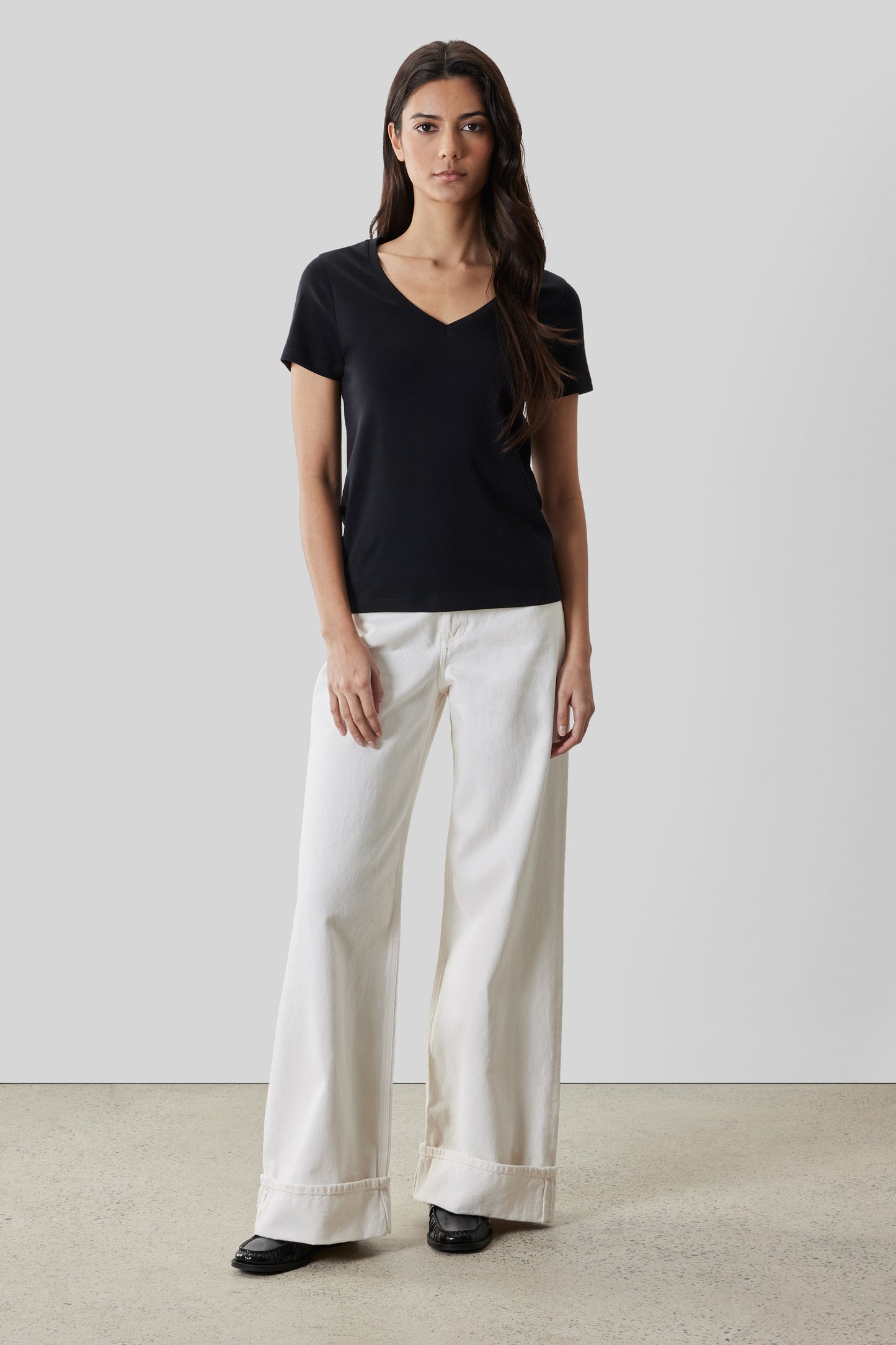 The Barakett Women's V Tee